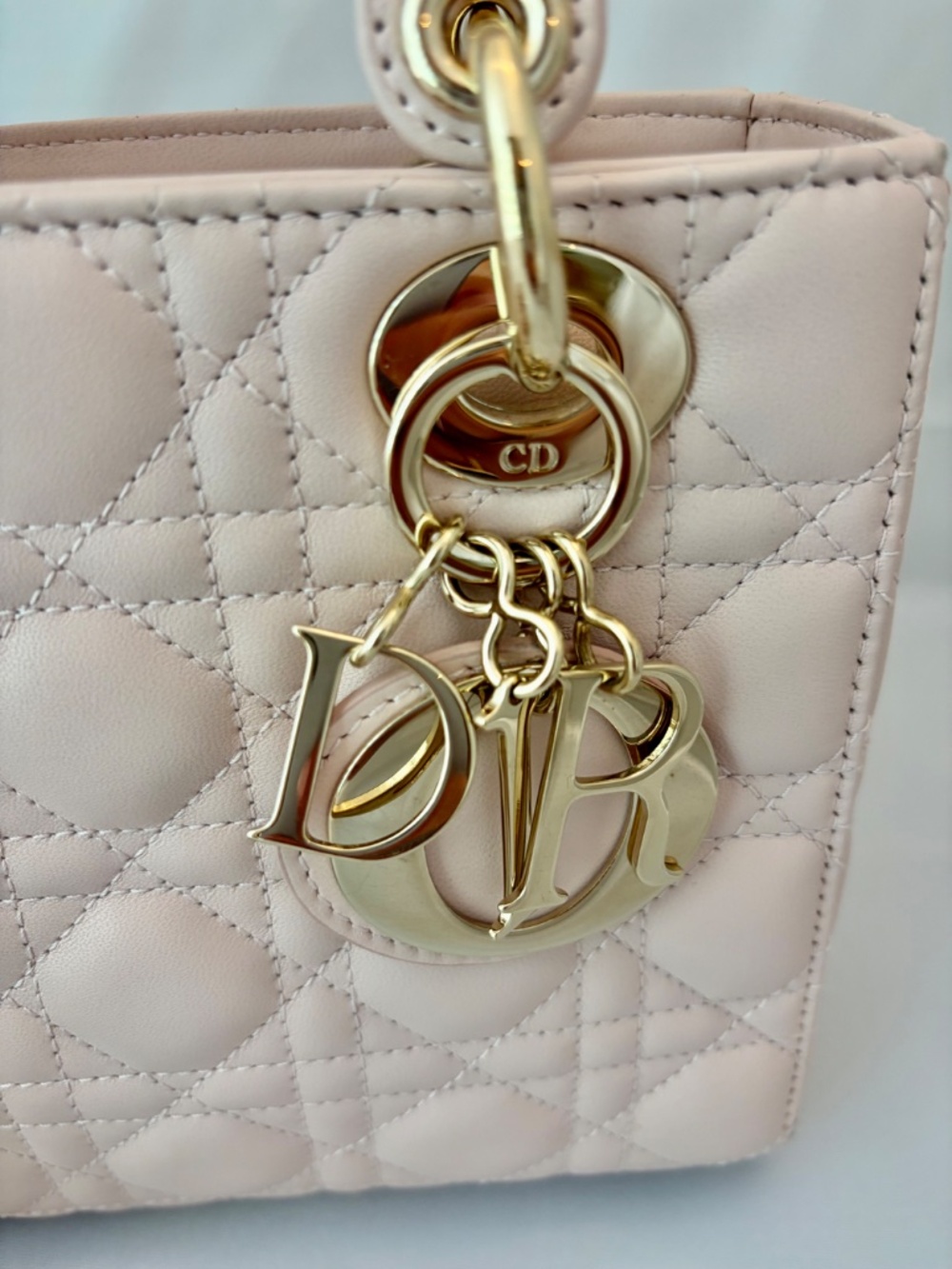 ABC Small Christian Dior Pink Lambskin Bag – Authentic Luxury Icon - Picture 4 of 17